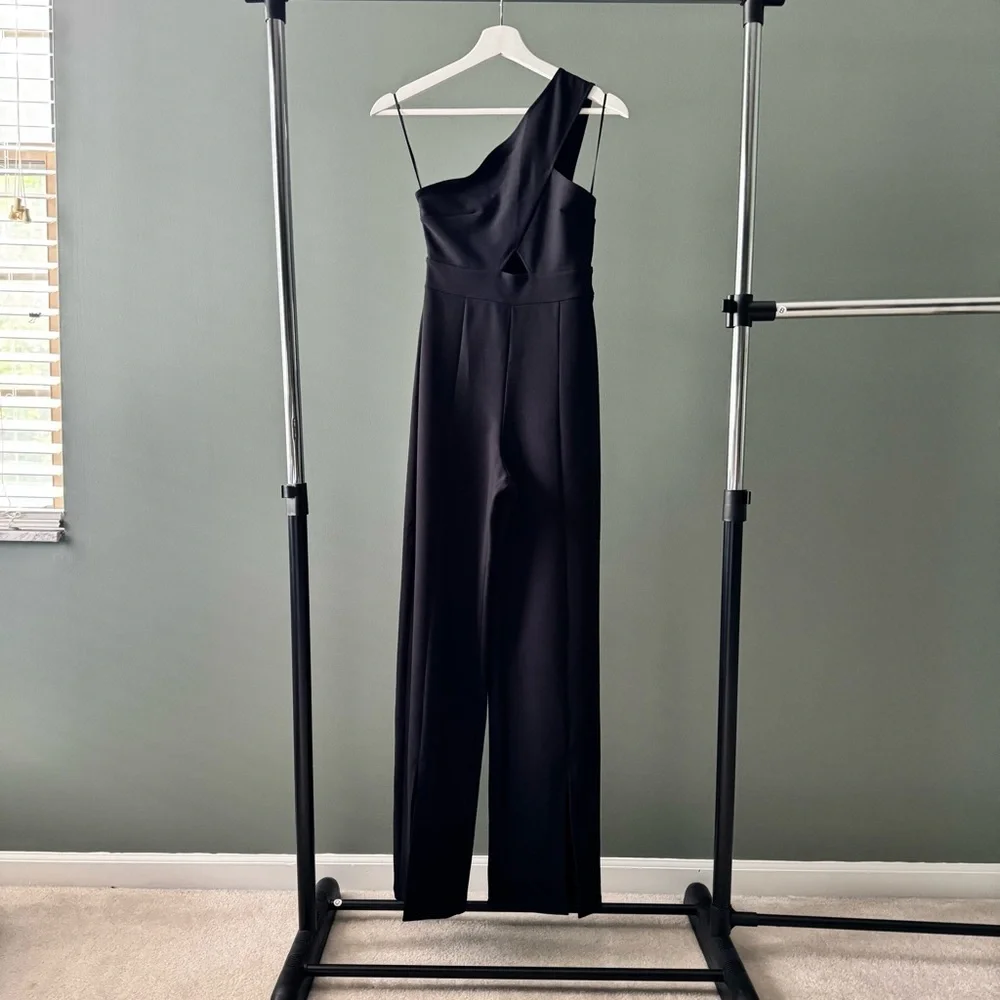 Abercrombie & Fitch Black One-Shoulder Jumpsuit - Picture 2 of 6